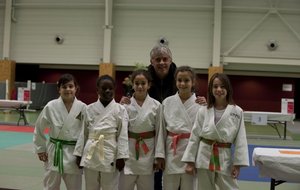 Le groupe des benjamines du Pré St Gervais 