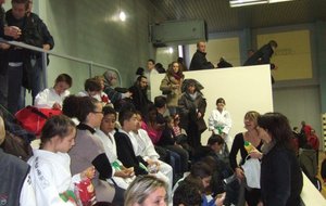 Le squatt des tribunes par les Gervaisiens