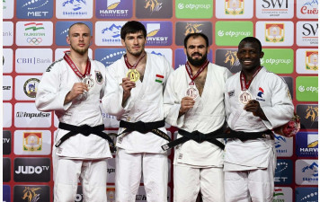 Alpha en Bronze - Grand slam -Tajikistan